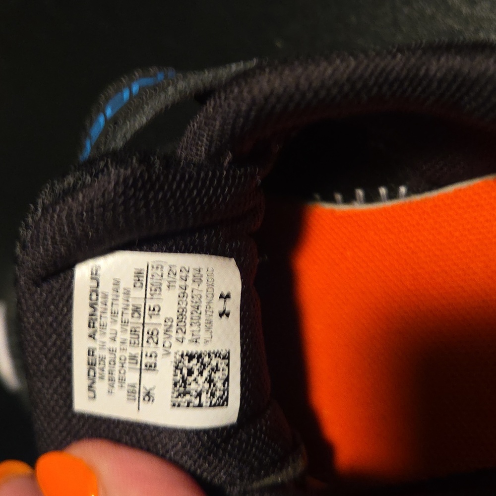 Under Armour Kids' Black and Blue Sneakers - Picture 4 of 8